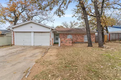 7537 Folkstone Dr, Forest Hill, TX 76140