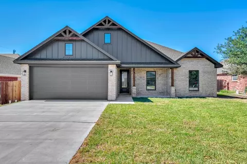 506 David Davis Rd, Mcgregor, TX 76657