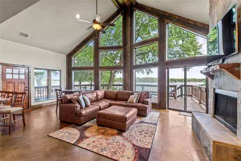 11178 Lakeside Dr, Mabank, TX 75156