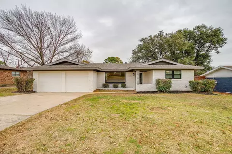 1959 Milam St, Fort Worth, TX 76112