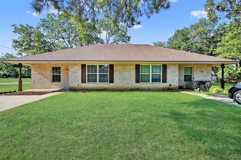 708 Seven Oaks Rd #712, Bonham, TX 75418