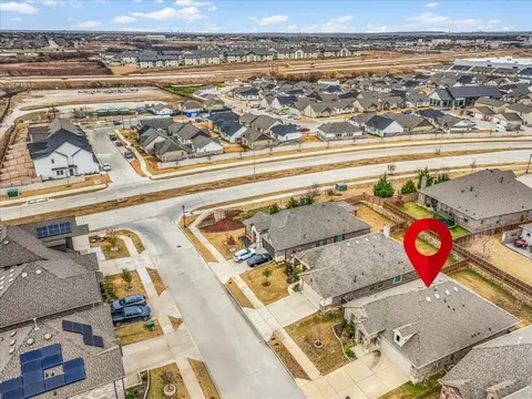 5913 Saddle Pack Dr, Fort Worth, TX 76123