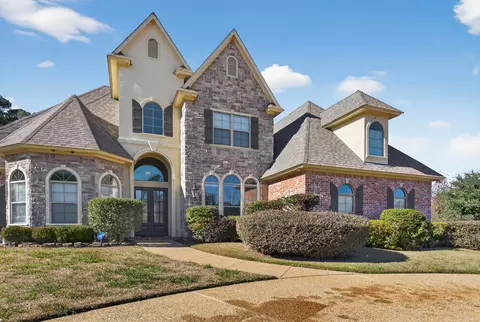 2716 Stone Creek Dr, Shreveport, LA 71106