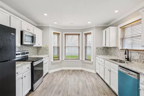 Kitchen - 1206 Hanover Dr, Euless, TX 76040 photo 1 of 5