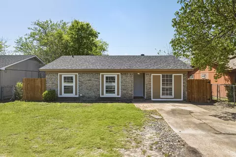 514 Peters St, Waxahachie, TX 75165