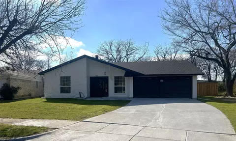 709 Fouts Dr, Irving, TX 75061