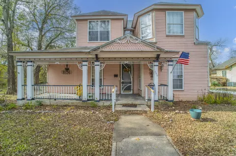 540 12th St SE, Paris, TX 75460