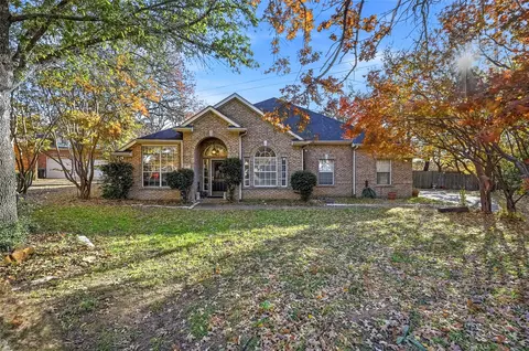 7 Lake Forest Ct, Trophy Club, TX 76262