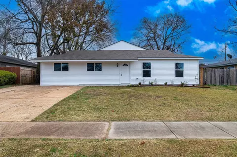 1358 Anita St, Bossier City, LA 71112