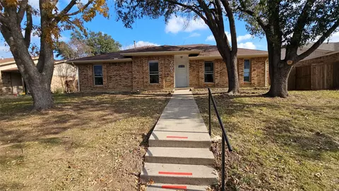 2005 Azalea St, Denton, TX 76205