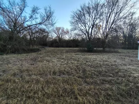 16 Whitefoot # D, Quitman, TX 75783