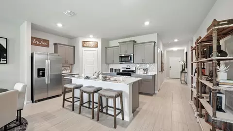 557 Pendleton Ave, Keene, TX 76059 photo 3