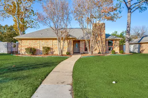 2105 Covered Wagon Dr, Plano, TX 75074