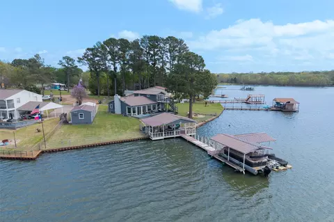 113 Dolly Dr, Mabank, TX 75156