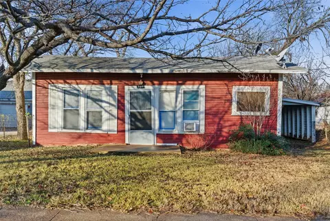 309 S Ostrom Ave, Eastland, TX 76448