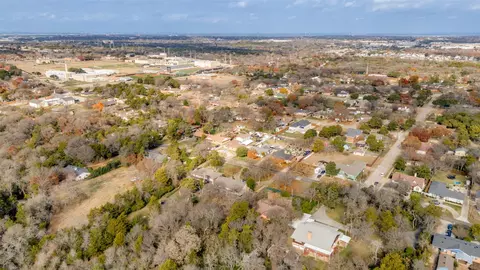 3014 Gladiolus Ln, Dallas, TX 75233