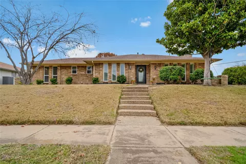 2701 Downing Dr, Plano, TX 75023