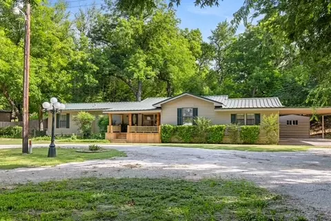1453 Eagle Canyon Dr, China Spring, TX 76633