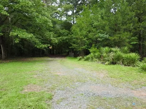 351 Gorton Rd, Doyline, LA 71023
