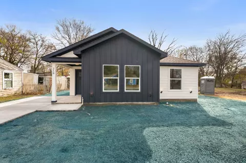 218 Chandler St, Wilmer, TX 75172