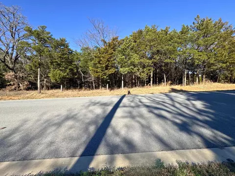 202 Pine Hills Ln, Gordonville, TX 76245