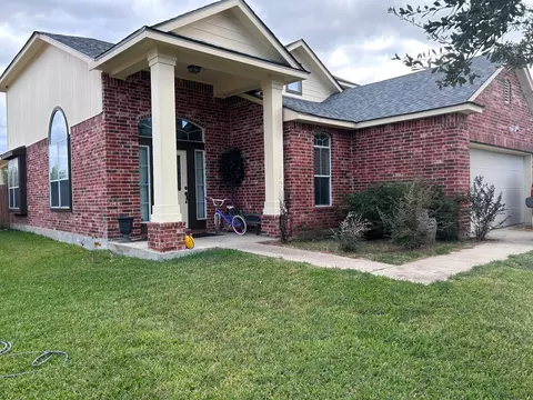10156 China Creek Dr, Waco, TX 76708 photo 2
