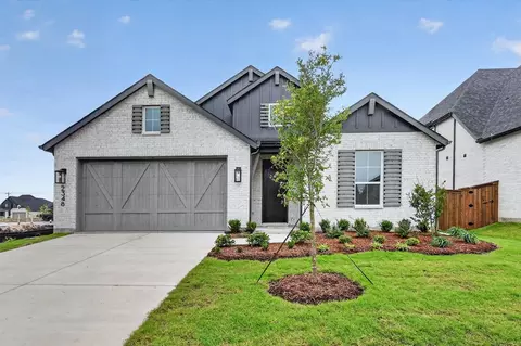 2348 Flora Dr, Rockwall, TX 75032