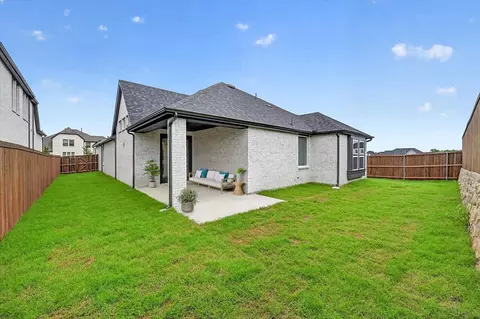 2348 Flora Dr, Rockwall, TX 75032