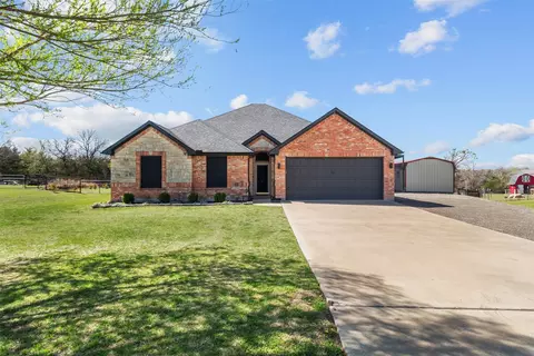 129 Avalon Dr, Princeton, TX 75407