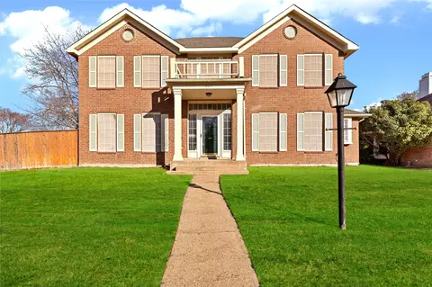 8213 Brentwood St, Rowlett, TX 75088