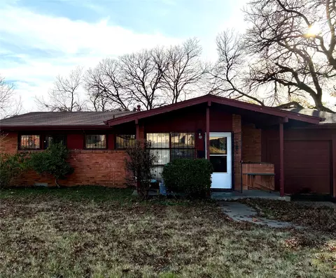 1204 Adelaide Dr, Dallas, TX 75216