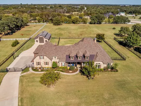 863 Noble Champions Way, Bartonville, TX 76226