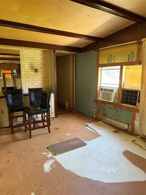 601 E Walcott Ave, Comanche, TX 76442 photo 6