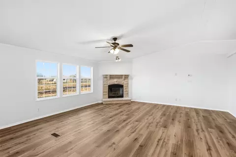 185 Eagle Ridge Rd, Mcgregor, TX 76657 photo 5