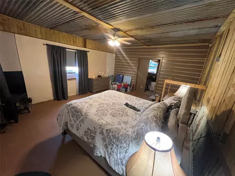 Bedroom - 2183 Fm 1567 E, Como, TX 75431 photo 4 of 4
