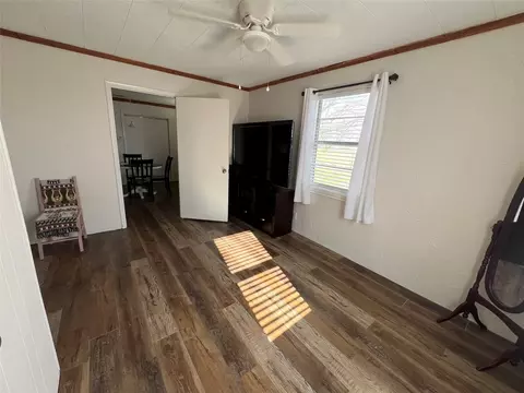Bedroom - 2183 Fm 1567 E, Como, TX 75431 photo 2 of 4