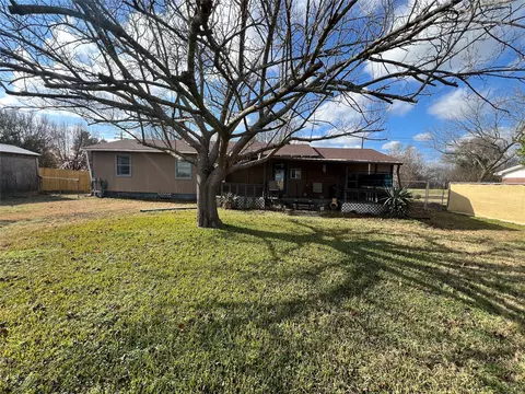 Exterior - 2183 Fm 1567 E, Como, TX 75431 photo 2 of 4