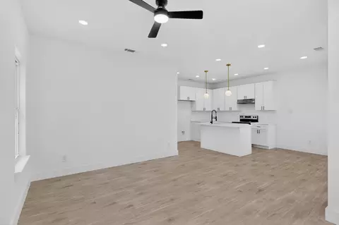 Living - 616 E Shepherd St, Denison, TX 75021 photo 1 of 2