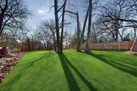 Exterior - 616 E Shepherd St, Denison, TX 75021 photo 2 of 6
