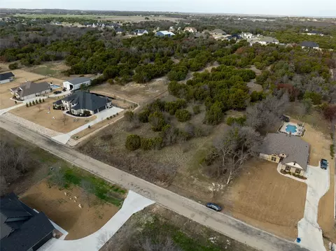1054 Preserve St, Weatherford, TX 76085
