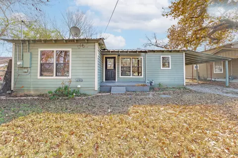 1090 W Elm St, Stephenville, TX 76401