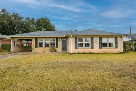 2403 Douglas Dr, Bossier City, LA 71111