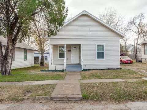 1500 E Morphy St, Fort Worth, TX 76104