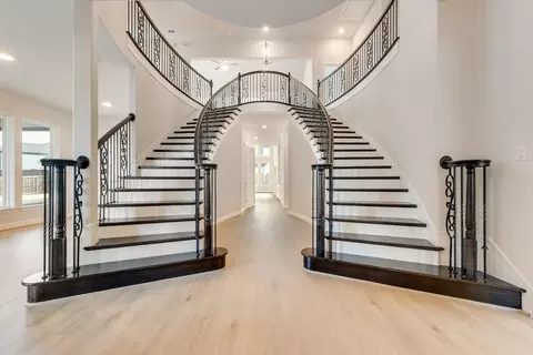 2704 Hartman Cir, Mansfield, TX 76063