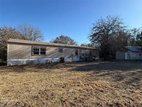 1763 Mathers Rd, Sunset, TX 76270