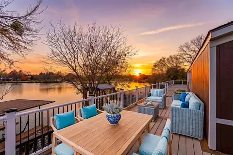 814 Brazos Harbor Cir, Granbury, TX 76048