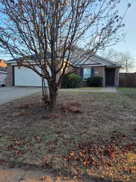9638 Briggs St, Dallas, TX 75227