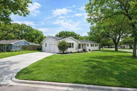 1112 Karla Dr, Hurst, TX 76053