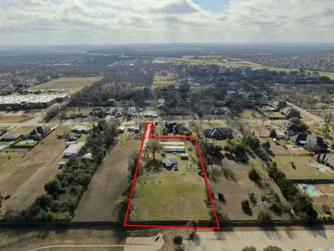 3107 Russell Rd, Arlington, TX 76001