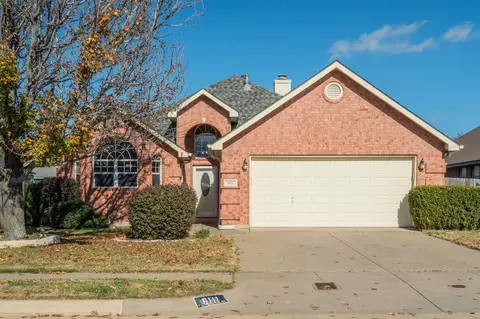9111 Creede Trl, Fort Worth, TX 76118